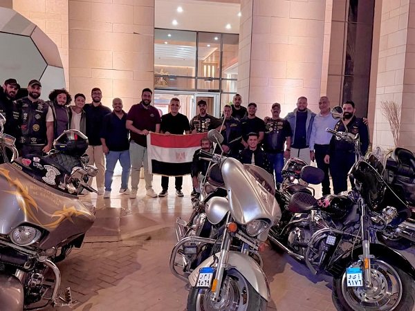 وزير الرياضة يلتقي شباب الدراجات النارية