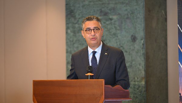 وزير التموين