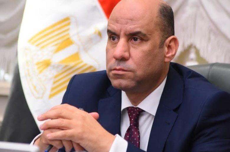 وزير العمل